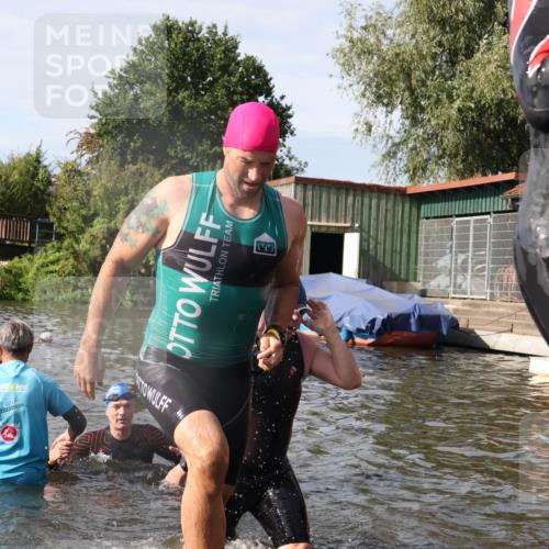 31.08.2025 - Elbe Triathlon Hamburg Luisa Fischer http://msf.ph/oto/8685113 31.08.2025 10:33:29 Schwimmen 1259, 1268, 1270, 1308, 1325 meine-sportfotos.de