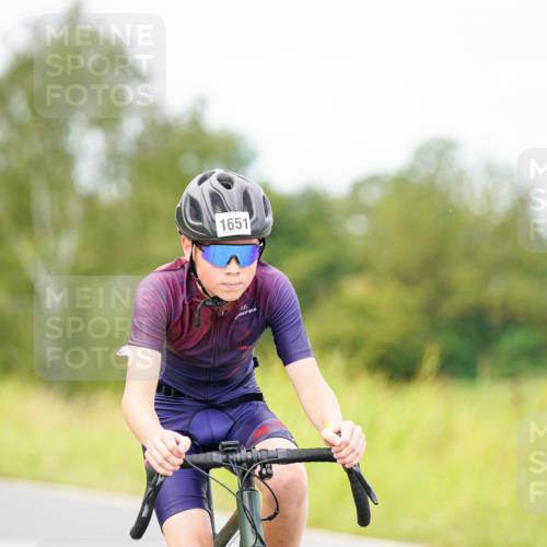 31.08.2025 - Elbe Triathlon Hamburg Michael Burmester http://msf.ph/oto/8685140 31.08.2025 12:33:30 Radfahren 1644, 1651 meine-sportfotos.de