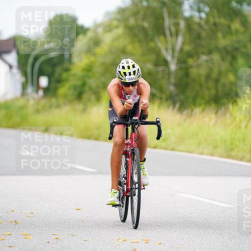 31.08.2025 - Elbe Triathlon Hamburg Michael Burmester http://msf.ph/oto/8685148 31.08.2025 12:33:32 Radfahren 1634, 1644, 1651 meine-sportfotos.de