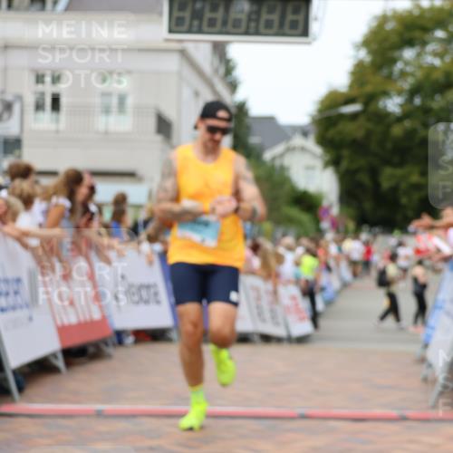 31.08.2025 - 21. Blankeneser Heldenlauf Strokosch-Dieckow http://msf.ph/oto/8685208 31.08.2025 12:01:00 Ziel 4366, 4007 meine-sportfotos.de