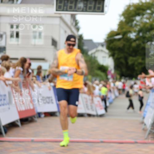 31.08.2025 - 21. Blankeneser Heldenlauf Strokosch-Dieckow http://msf.ph/oto/8685215 31.08.2025 12:01:00 Ziel 4366, 4007 meine-sportfotos.de