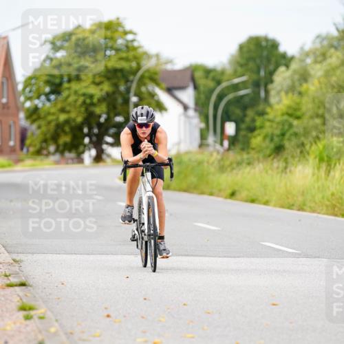 31.08.2025 - Elbe Triathlon Hamburg Michael Burmester http://msf.ph/oto/8685237 31.08.2025 12:36:01 Radfahren 1655 meine-sportfotos.de
