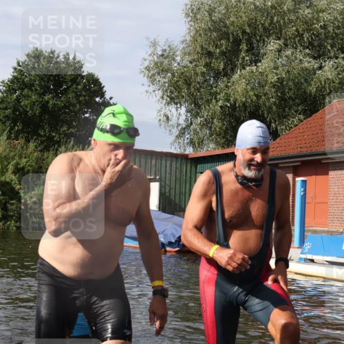 31.08.2025 - Elbe Triathlon Hamburg Luisa Fischer http://msf.ph/oto/8685242 31.08.2025 10:34:16 Schwimmen 1290, 1342 meine-sportfotos.de