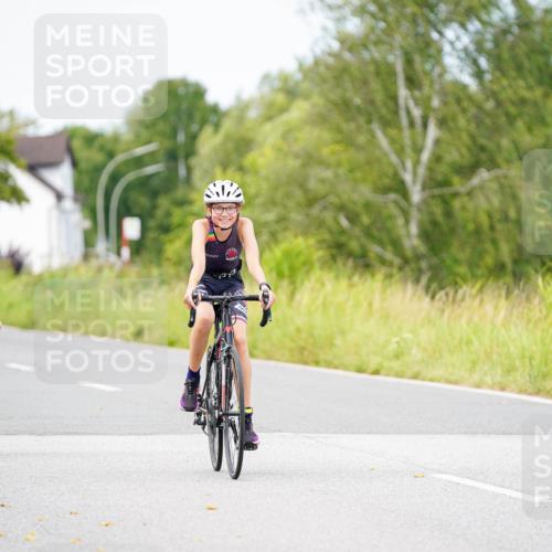 31.08.2025 - Elbe Triathlon Hamburg Michael Burmester http://msf.ph/oto/8685243 31.08.2025 12:36:49 Radfahren 1637, 1659 meine-sportfotos.de