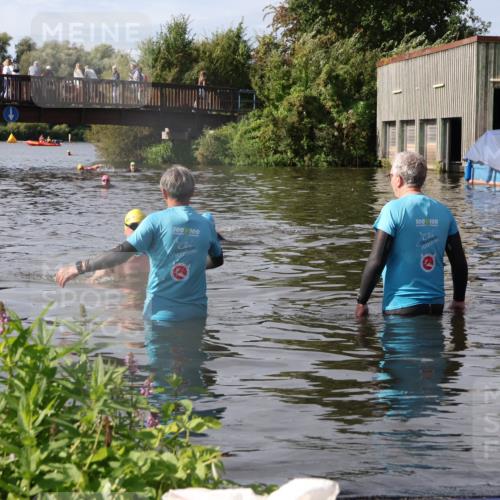 31.08.2025 - Elbe Triathlon Hamburg Luisa Fischer http://msf.ph/oto/8685279 31.08.2025 10:35:09 Schwimmen  meine-sportfotos.de