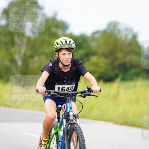 31.08.2025 - Elbe Triathlon Hamburg Michael Burmester http://msf.ph/oto/8685308 31.08.2025 12:39:23 Radfahren 1645 meine-sportfotos.de
