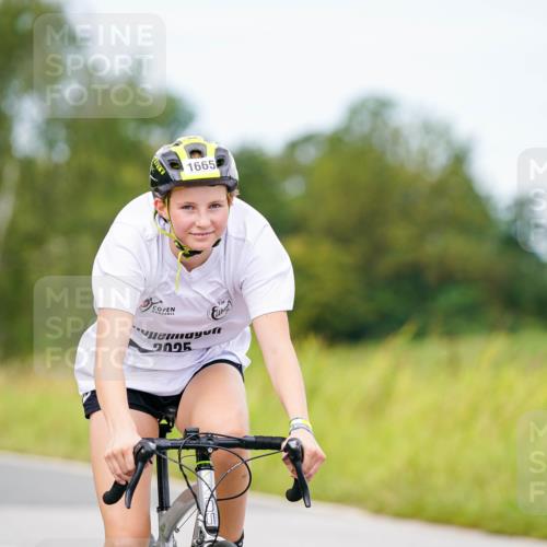 31.08.2025 - Elbe Triathlon Hamburg Michael Burmester http://msf.ph/oto/8685322 31.08.2025 12:39:32 Radfahren 1665 meine-sportfotos.de