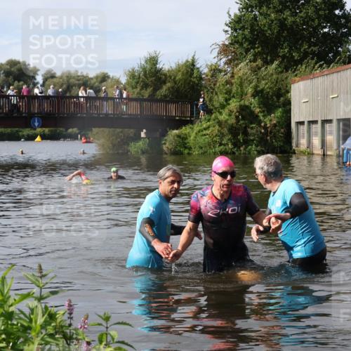 31.08.2025 - Elbe Triathlon Hamburg Luisa Fischer http://msf.ph/oto/8685333 31.08.2025 10:35:46 Schwimmen 1289 meine-sportfotos.de
