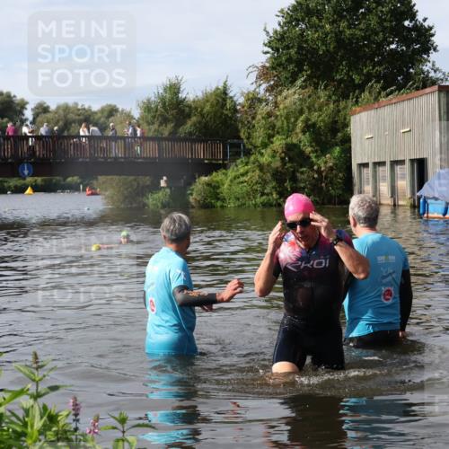 31.08.2025 - Elbe Triathlon Hamburg Luisa Fischer http://msf.ph/oto/8685338 31.08.2025 10:35:47 Schwimmen 1289 meine-sportfotos.de