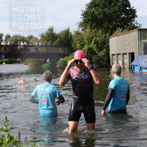 31.08.2025 - Elbe Triathlon Hamburg Luisa Fischer http://msf.ph/oto/8685346 31.08.2025 10:35:48 Schwimmen 1289 meine-sportfotos.de