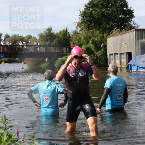 31.08.2025 - Elbe Triathlon Hamburg Luisa Fischer http://msf.ph/oto/8685349 31.08.2025 10:35:49 Schwimmen 1289 meine-sportfotos.de