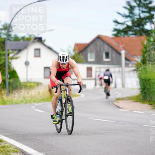 31.08.2025 - Elbe Triathlon Hamburg Michael Burmester http://msf.ph/oto/8685370 31.08.2025 14:08:19 Radfahren  meine-sportfotos.de