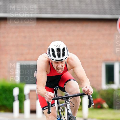 31.08.2025 - Elbe Triathlon Hamburg Michael Burmester http://msf.ph/oto/8685376 31.08.2025 14:08:21 Radfahren  meine-sportfotos.de