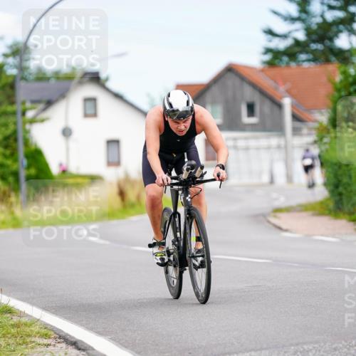 31.08.2025 - Elbe Triathlon Hamburg Michael Burmester http://msf.ph/oto/8685379 31.08.2025 14:08:22 Radfahren  meine-sportfotos.de