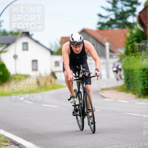 31.08.2025 - Elbe Triathlon Hamburg Michael Burmester http://msf.ph/oto/8685384 31.08.2025 14:08:22 Radfahren  meine-sportfotos.de