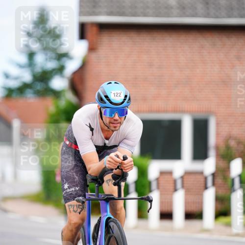 31.08.2025 - Elbe Triathlon Hamburg Michael Burmester http://msf.ph/oto/8685397 31.08.2025 14:08:38 Radfahren 122 meine-sportfotos.de