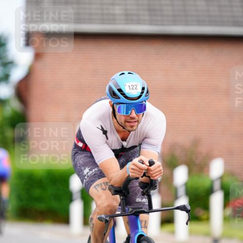 31.08.2025 - Elbe Triathlon Hamburg Michael Burmester http://msf.ph/oto/8685399 31.08.2025 14:08:38 Radfahren 122 meine-sportfotos.de