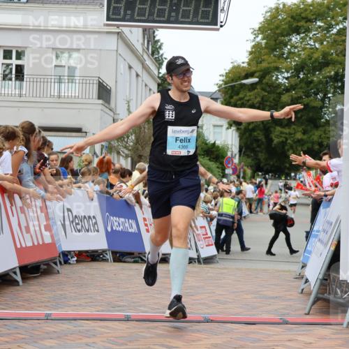 31.08.2025 - 21. Blankeneser Heldenlauf Strokosch-Dieckow http://msf.ph/oto/8685406 31.08.2025 12:00:58 Ziel 4366, 4007 meine-sportfotos.de