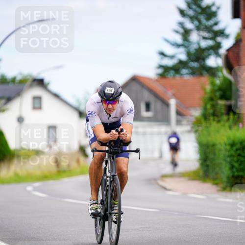 31.08.2025 - Elbe Triathlon Hamburg Michael Burmester http://msf.ph/oto/8685408 31.08.2025 14:09:41 Radfahren 136 meine-sportfotos.de