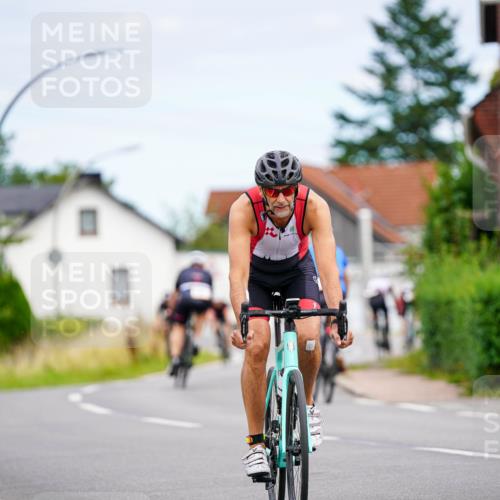 31.08.2025 - Elbe Triathlon Hamburg Michael Burmester http://msf.ph/oto/8685451 31.08.2025 14:10:19 Radfahren 127, 139, 145, 162 meine-sportfotos.de