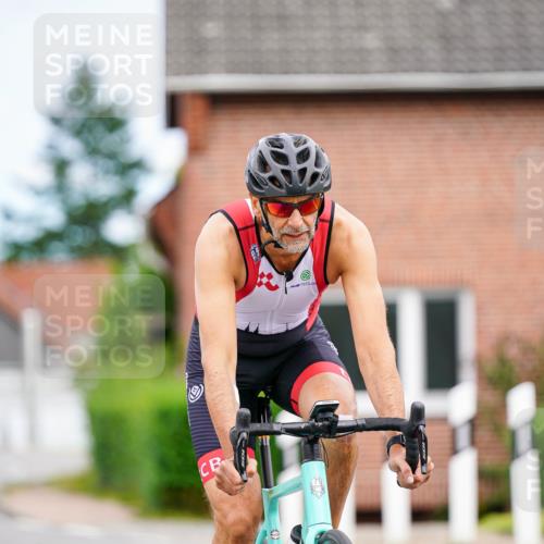 31.08.2025 - Elbe Triathlon Hamburg Michael Burmester http://msf.ph/oto/8685454 31.08.2025 14:10:20 Radfahren 121, 127, 139, 143, 145 meine-sportfotos.de