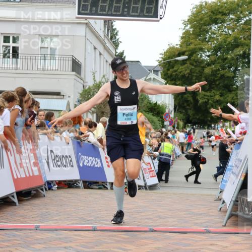 31.08.2025 - 21. Blankeneser Heldenlauf Strokosch-Dieckow http://msf.ph/oto/8685464 31.08.2025 12:00:58 Ziel 4366, 4007 meine-sportfotos.de