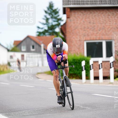 31.08.2025 - Elbe Triathlon Hamburg Michael Burmester http://msf.ph/oto/8685510 31.08.2025 14:10:49 Radfahren 147, 160 meine-sportfotos.de
