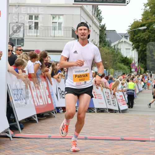 31.08.2025 - 21. Blankeneser Heldenlauf Strokosch-Dieckow http://msf.ph/oto/8685560 31.08.2025 12:00:45 Ziel 5652, 4333 meine-sportfotos.de