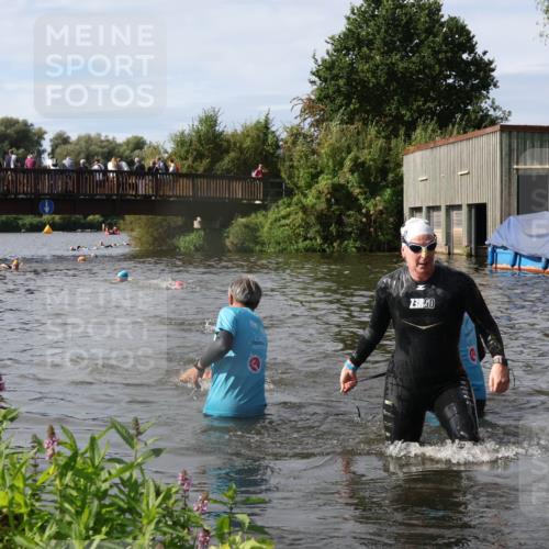 31.08.2025 - Elbe Triathlon Hamburg Luisa Fischer http://msf.ph/oto/8685564 31.08.2025 10:39:21 Schwimmen 1371, 1419, 1483 meine-sportfotos.de