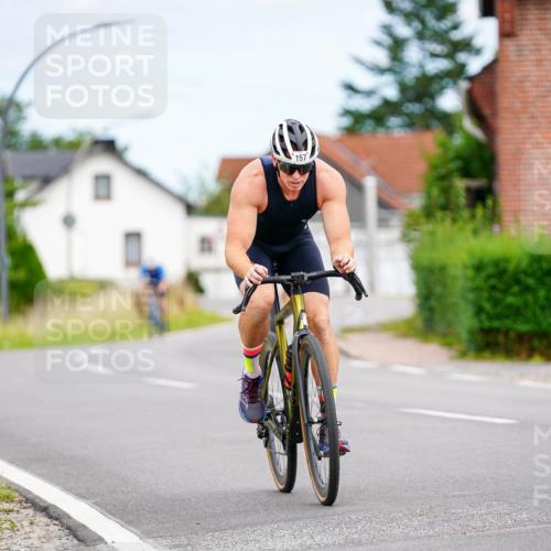 31.08.2025 - Elbe Triathlon Hamburg Michael Burmester http://msf.ph/oto/8685577 31.08.2025 14:11:12 Radfahren 123, 157, 159 meine-sportfotos.de