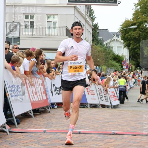 31.08.2025 - 21. Blankeneser Heldenlauf Strokosch-Dieckow http://msf.ph/oto/8685582 31.08.2025 12:00:45 Ziel 5652, 4333 meine-sportfotos.de