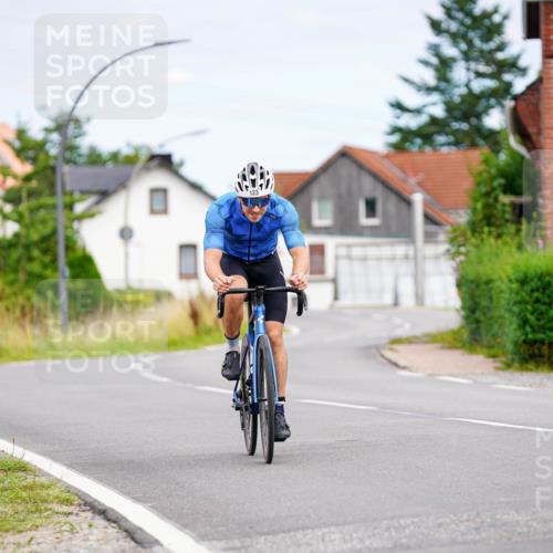31.08.2025 - Elbe Triathlon Hamburg Michael Burmester http://msf.ph/oto/8685584 31.08.2025 14:11:17 Radfahren 123 meine-sportfotos.de