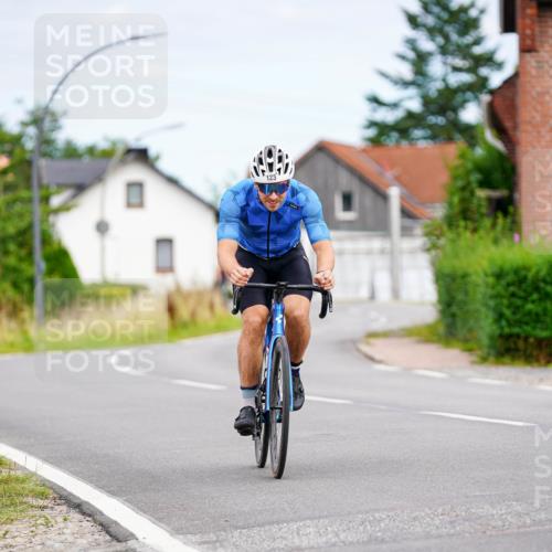 31.08.2025 - Elbe Triathlon Hamburg Michael Burmester http://msf.ph/oto/8685587 31.08.2025 14:11:17 Radfahren 123 meine-sportfotos.de