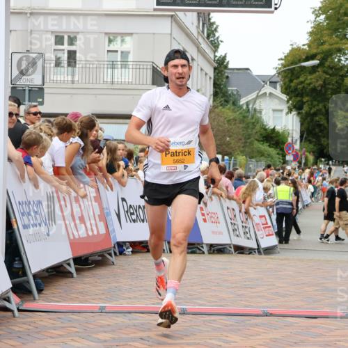 31.08.2025 - 21. Blankeneser Heldenlauf Strokosch-Dieckow http://msf.ph/oto/8685593 31.08.2025 12:00:45 Ziel 5652, 4333 meine-sportfotos.de