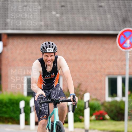 31.08.2025 - Elbe Triathlon Hamburg Michael Burmester http://msf.ph/oto/8685602 31.08.2025 14:11:29 Radfahren 129 meine-sportfotos.de
