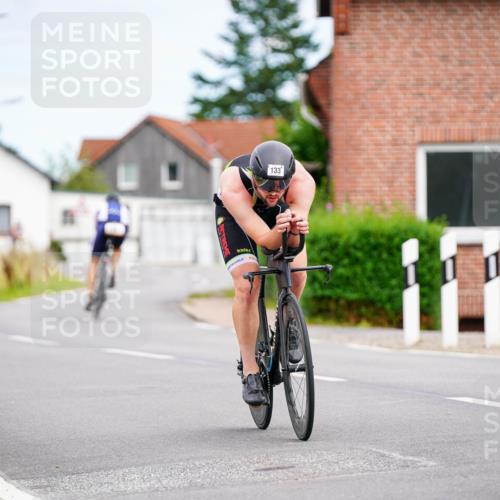 31.08.2025 - Elbe Triathlon Hamburg Michael Burmester http://msf.ph/oto/8685609 31.08.2025 14:11:32 Radfahren 129, 131 meine-sportfotos.de