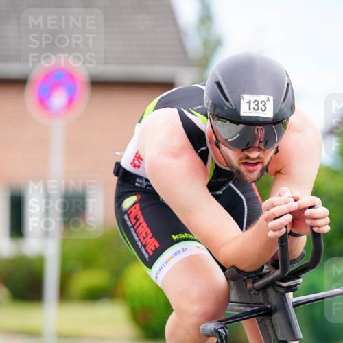 31.08.2025 - Elbe Triathlon Hamburg Michael Burmester http://msf.ph/oto/8685617 31.08.2025 14:11:33 Radfahren 129, 131 meine-sportfotos.de