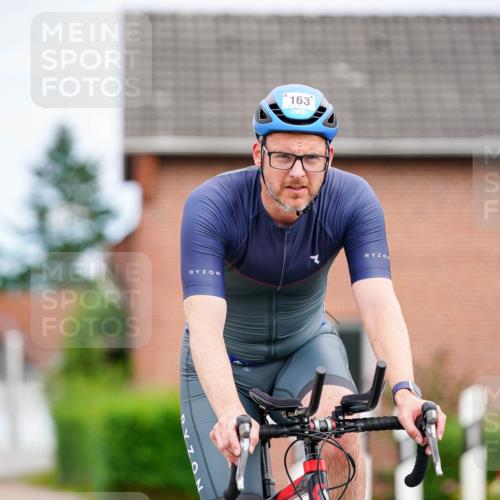 31.08.2025 - Elbe Triathlon Hamburg Michael Burmester http://msf.ph/oto/8685656 31.08.2025 14:11:49 Radfahren 150, 163 meine-sportfotos.de