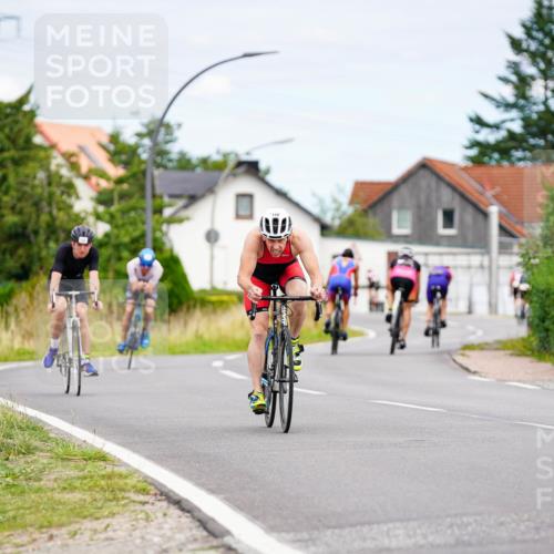 31.08.2025 - Elbe Triathlon Hamburg Michael Burmester http://msf.ph/oto/8685713 31.08.2025 14:12:22 Radfahren 125, 148, 152 meine-sportfotos.de
