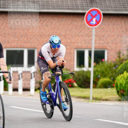 31.08.2025 - Elbe Triathlon Hamburg Michael Burmester http://msf.ph/oto/8685735 31.08.2025 14:12:25 Radfahren 125, 148, 152 meine-sportfotos.de