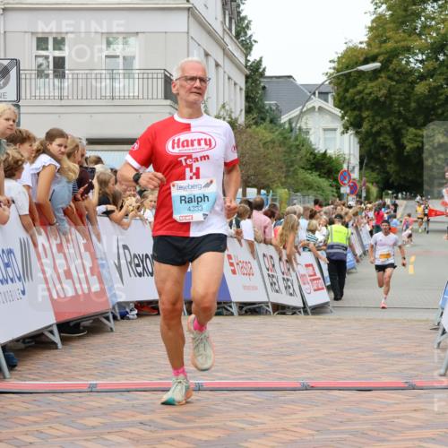 31.08.2025 - 21. Blankeneser Heldenlauf Strokosch-Dieckow http://msf.ph/oto/8685738 31.08.2025 12:00:40 Ziel 5784, 5652, 4144, 4394, 4395, 4333 meine-sportfotos.de