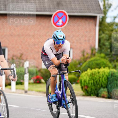 31.08.2025 - Elbe Triathlon Hamburg Michael Burmester http://msf.ph/oto/8685740 31.08.2025 14:12:25 Radfahren 125, 148, 152 meine-sportfotos.de