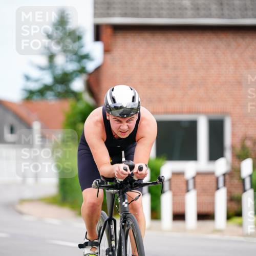 31.08.2025 - Elbe Triathlon Hamburg Michael Burmester http://msf.ph/oto/8685761 31.08.2025 14:12:41 Radfahren 130, 137, 140 meine-sportfotos.de
