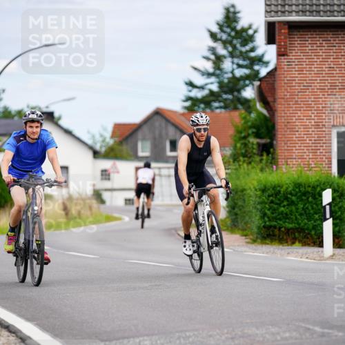 31.08.2025 - Elbe Triathlon Hamburg Michael Burmester http://msf.ph/oto/8685791 31.08.2025 14:13:03 Radfahren 124, 149, 155 meine-sportfotos.de