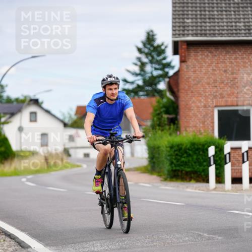 31.08.2025 - Elbe Triathlon Hamburg Michael Burmester http://msf.ph/oto/8685799 31.08.2025 14:13:04 Radfahren 124, 133, 149, 155 meine-sportfotos.de