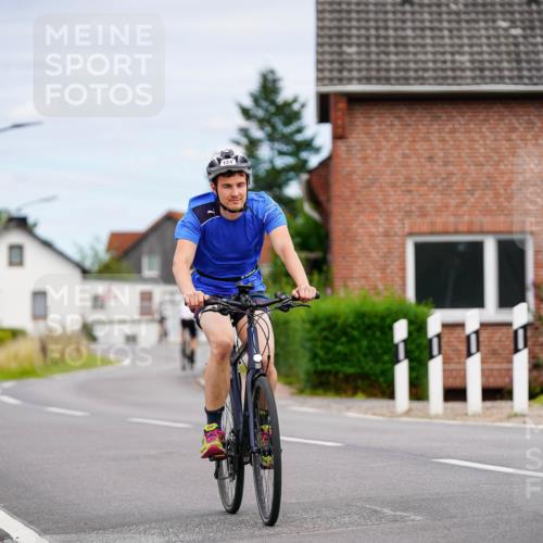 31.08.2025 - Elbe Triathlon Hamburg Michael Burmester http://msf.ph/oto/8685803 31.08.2025 14:13:04 Radfahren 124, 133, 149, 155 meine-sportfotos.de