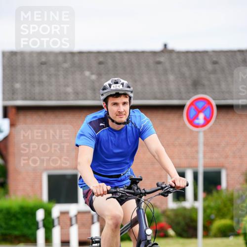 31.08.2025 - Elbe Triathlon Hamburg Michael Burmester http://msf.ph/oto/8685806 31.08.2025 14:13:05 Radfahren 124, 133, 149, 155 meine-sportfotos.de