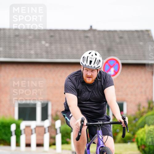 31.08.2025 - Elbe Triathlon Hamburg Michael Burmester http://msf.ph/oto/8685821 31.08.2025 14:13:24 Radfahren 151 meine-sportfotos.de