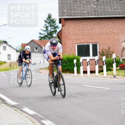 31.08.2025 - Elbe Triathlon Hamburg Michael Burmester http://msf.ph/oto/8685825 31.08.2025 14:13:39 Radfahren  meine-sportfotos.de
