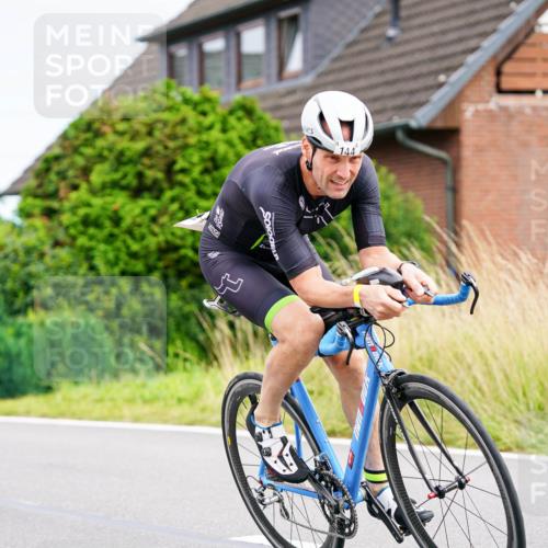 31.08.2025 - Elbe Triathlon Hamburg Michael Burmester http://msf.ph/oto/8685836 31.08.2025 14:13:41 Radfahren  meine-sportfotos.de
